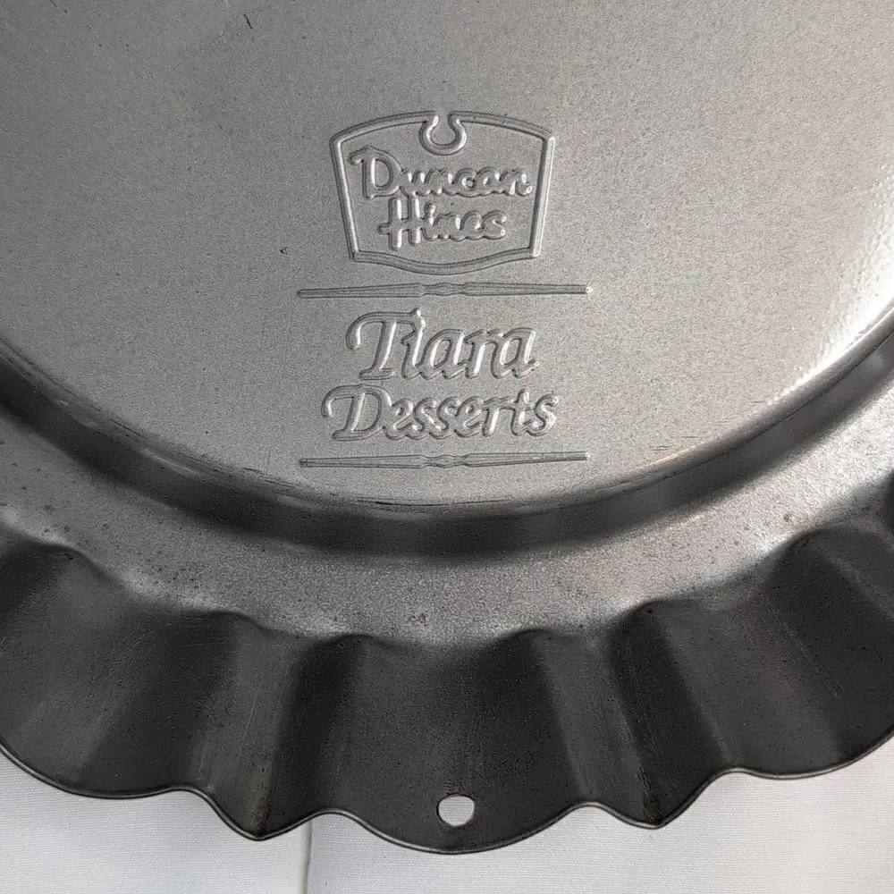 Ekco Baker's Secret Duncan Hines Tiara Desserts Tart Pie Cake Plate